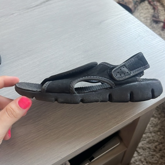 Nike Kids Velcro Sandals - Picture 2 of 4